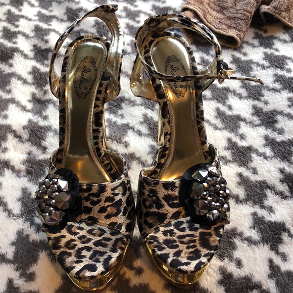 Leopard print platform heel - Picture 2 of 5
